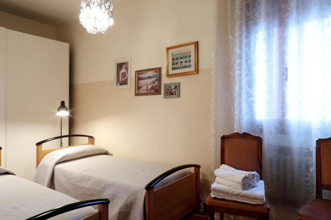 Appartamento Con 2 Camere E Garage Privato! Padova Kültér fotó